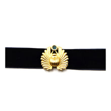 Carica l'immagine nel visualizzatore di Gallery, choker scarabeo in bronzo